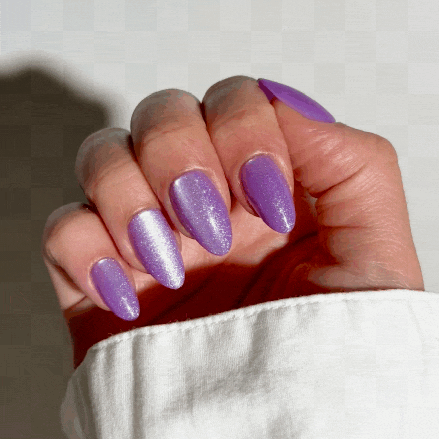 Grape Cats Eye - Almond Sustainable Nails