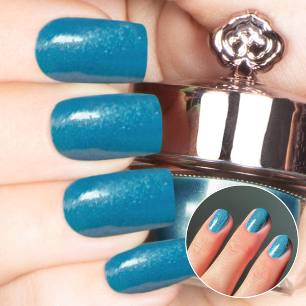 Peacock - Classic Nail Powder - By Amber H