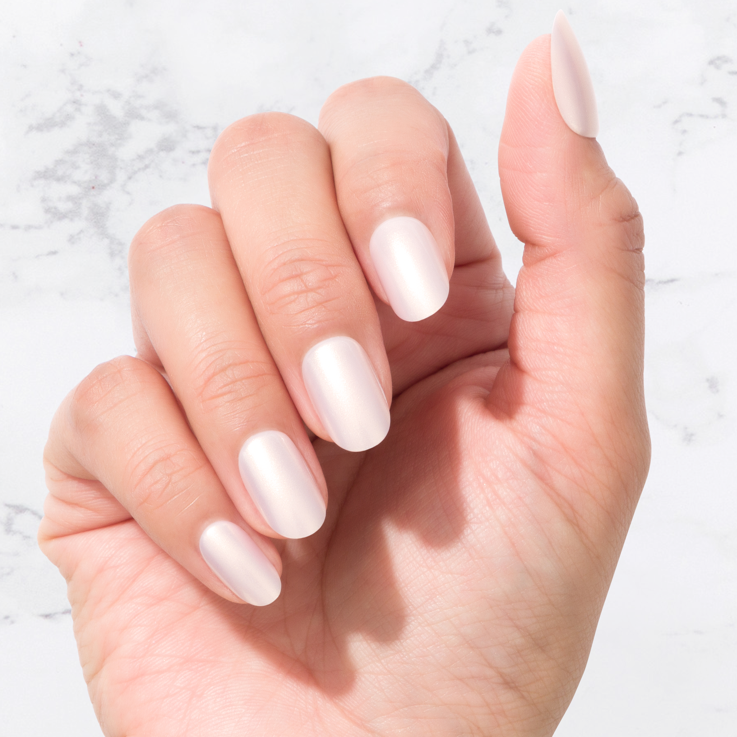 Oval Pearlescent Sustainable Press On Nails – Sistaco™ USA