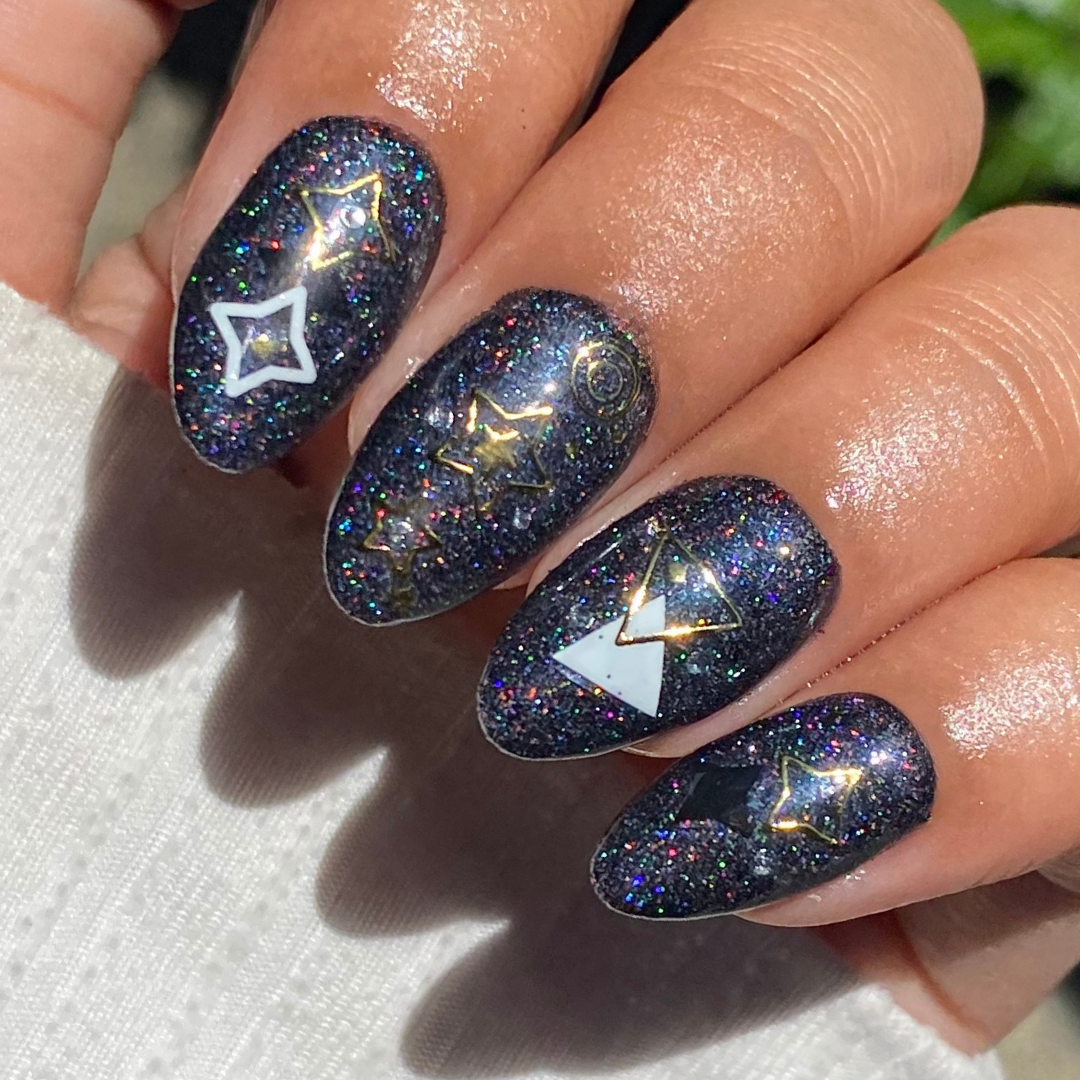 Asymmetrical - Nail Embellishment