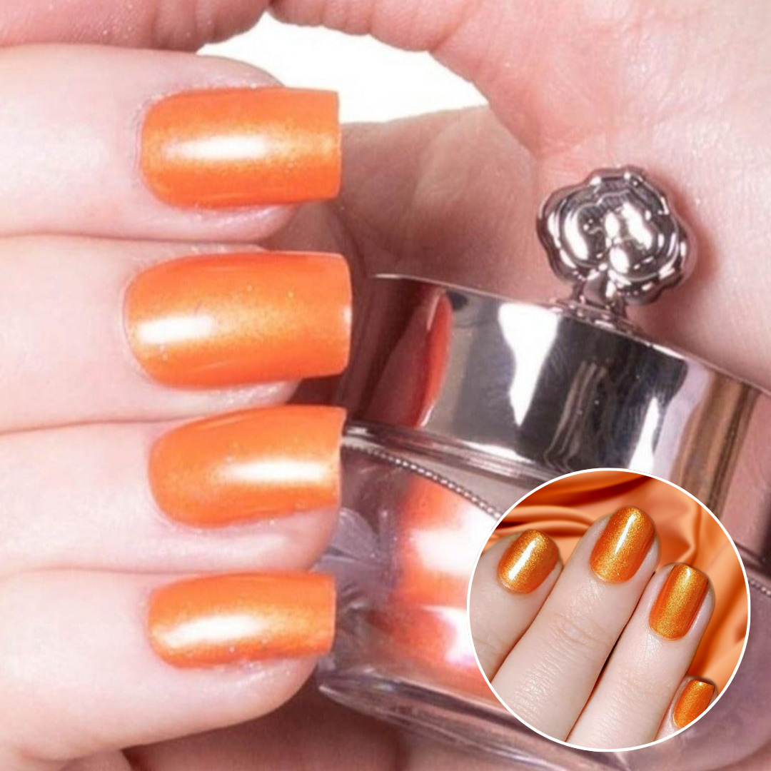 Coral classic Nail Color
