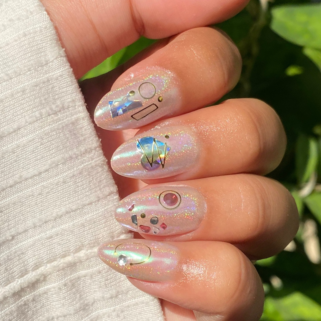 Iridescence - Nail Embellishment