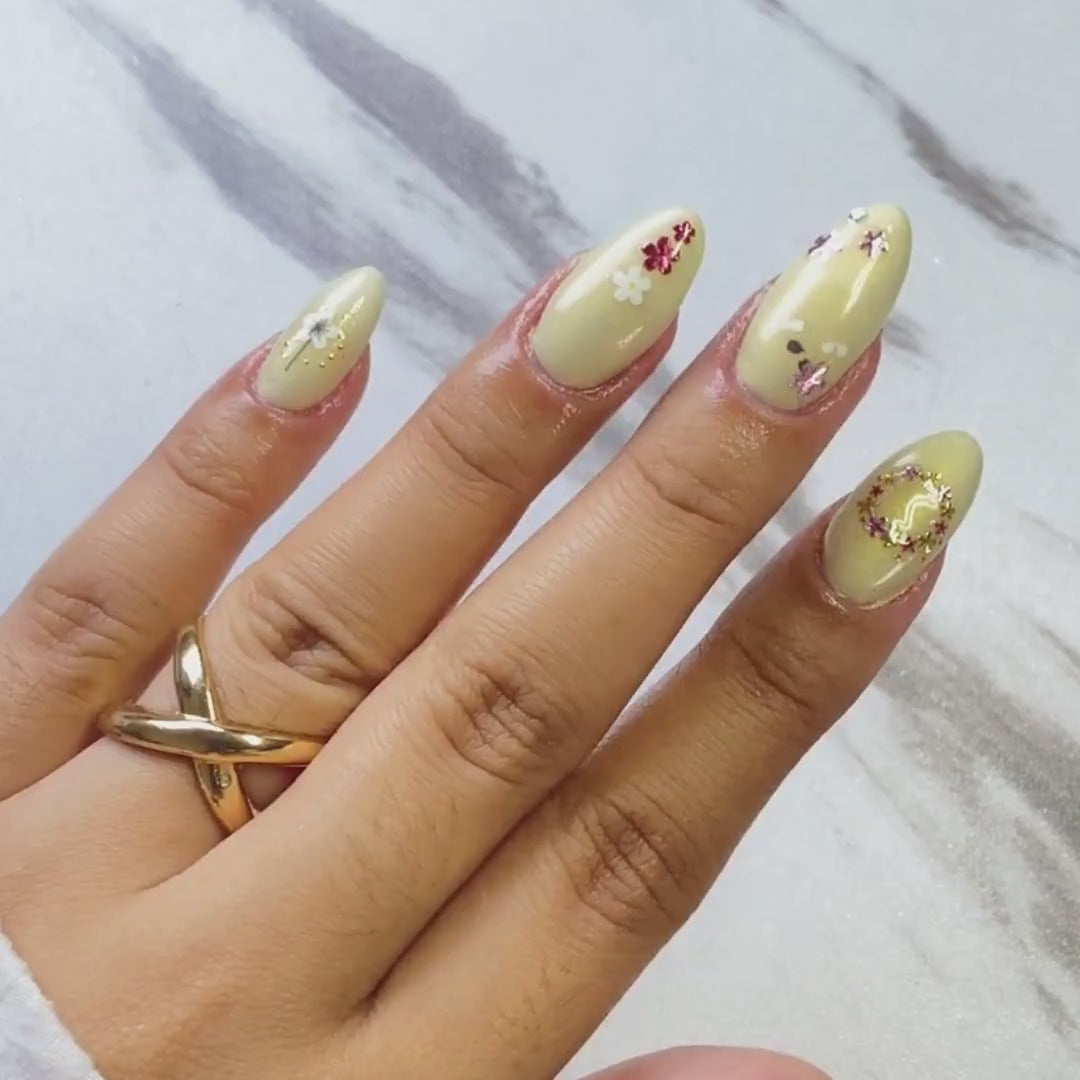 Florets - Nail Embellishment