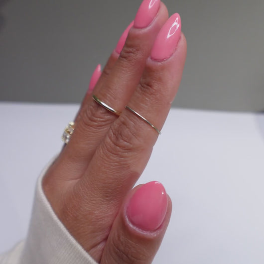 Sweet nail powder — finished nails moving to show the finish