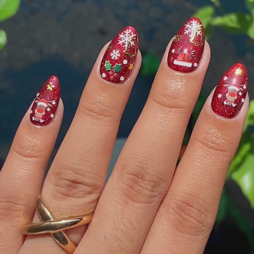 Santa's Here - Nail Embellishment