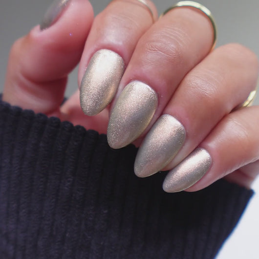 Musk nail powder — finished nails moving to show the finish