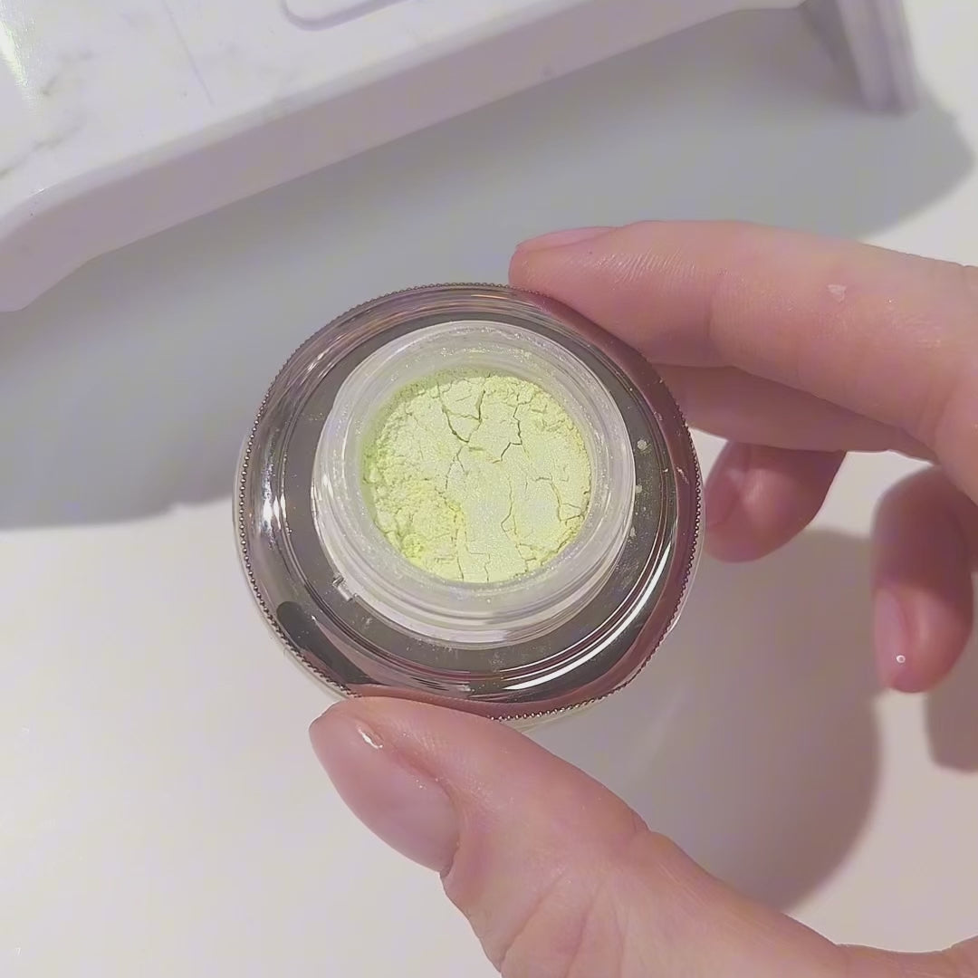 Daisy - Classic Color Changing Nail Powder